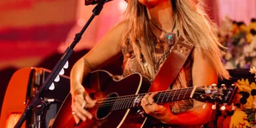 Lainey Wilson performing live at Stagecoach 2026 music festival